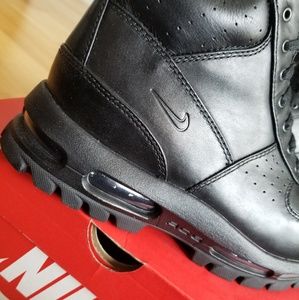 Men's Nike Air Max Goadome SZ 6.5 Black